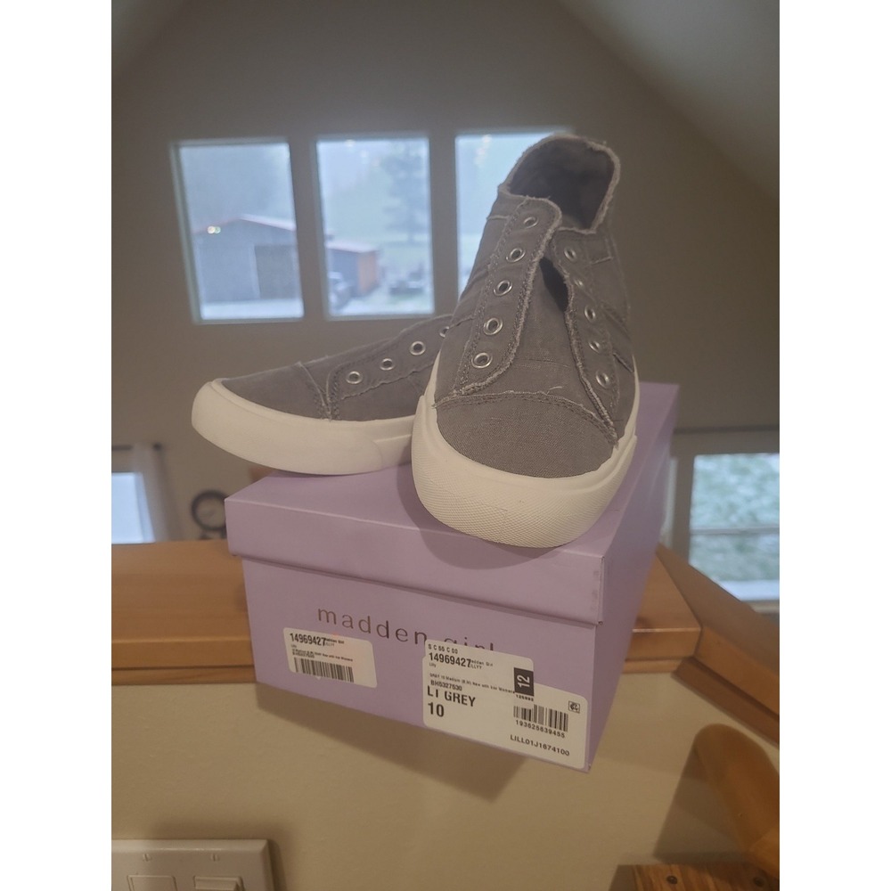 Madden Girl Lilly Women's SZ 10 Grey Canvas Slip on Sneakers NWT/Box casual